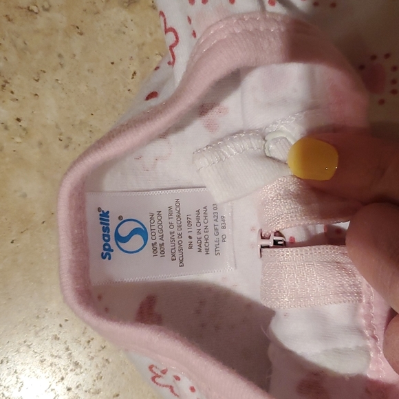 Lot of 6 Girl's 0-3 Months Footed Sleepers and sleep sack. - Picture 3 of 7